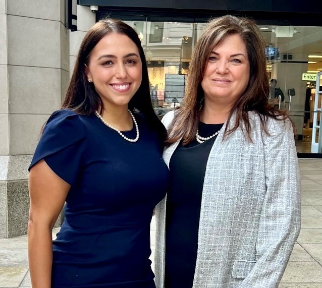 adrianne and mom in washington dc