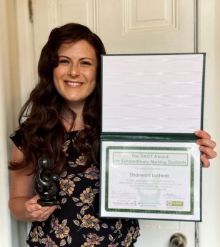 Shanean Ludwar daisy award