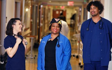 Lacrecia Bell and Nursing Students