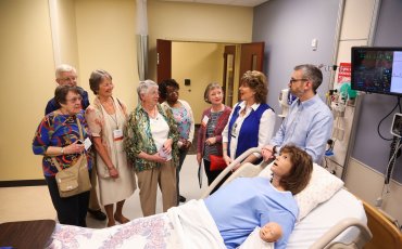 Reunion April 2016 School of Nursing Tour