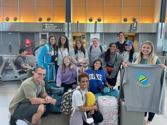 Duke Nursing students at RDU Airport